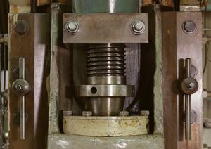 細かい注文にも対応できる金属加工