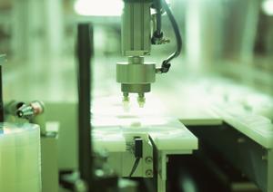 シーリングファンで倉庫内を安全に管理